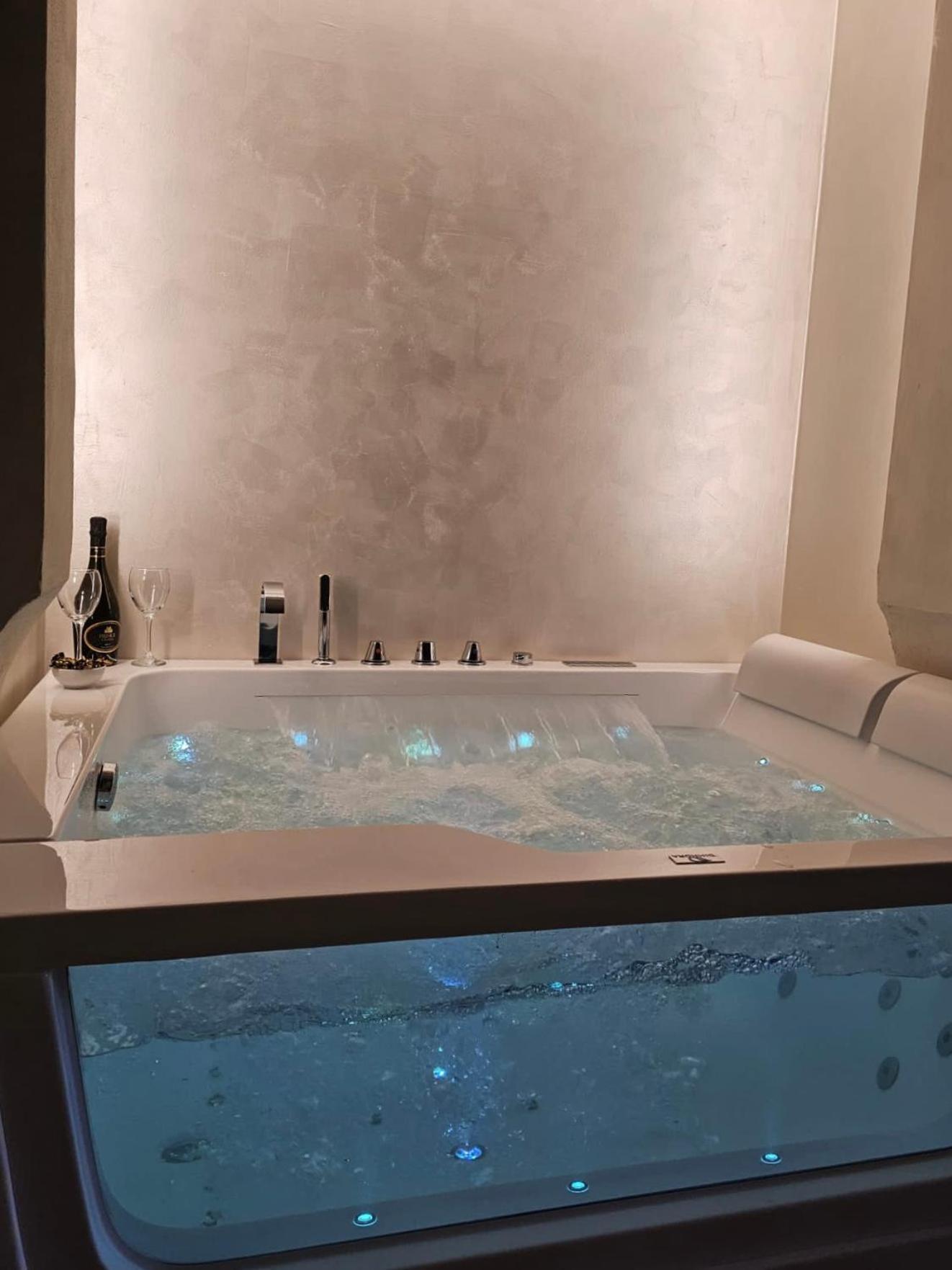 Il Tiglio Jacuzzi&Sauna Лукка Екстер'єр фото
